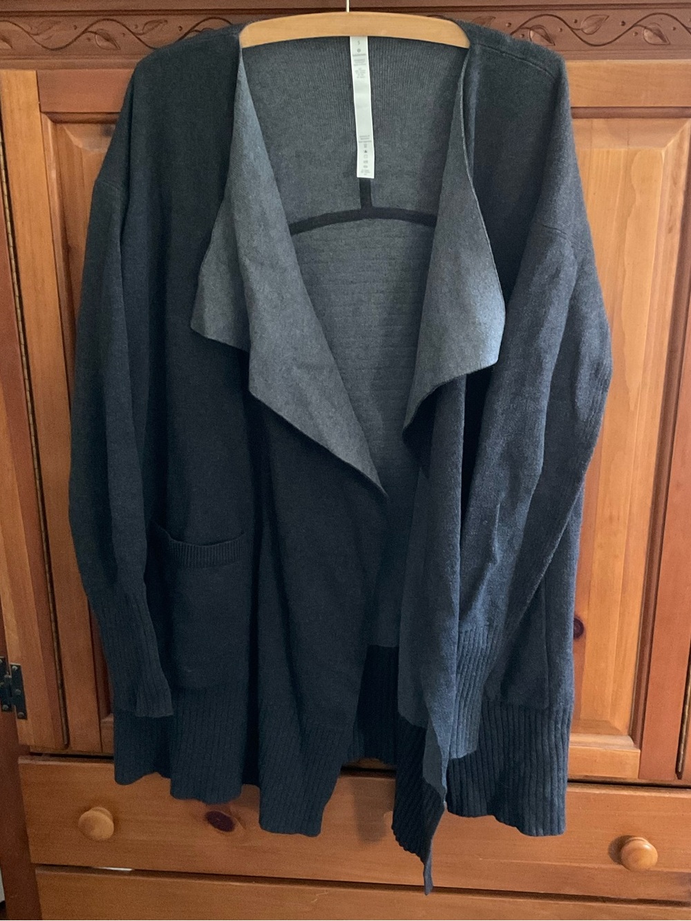 LULULEMON Gray Reversible Wear Drap Knit Cardigan Sweater w/ Pockets Women’s S